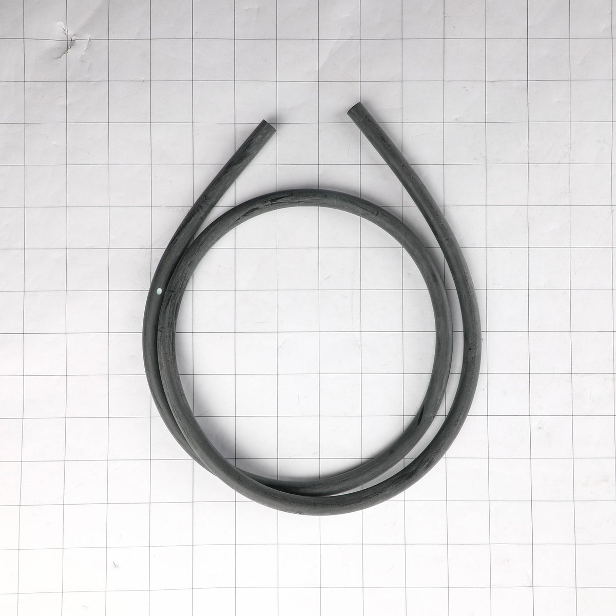 GE WH41X29630 Pressure Hose - shown with measurements