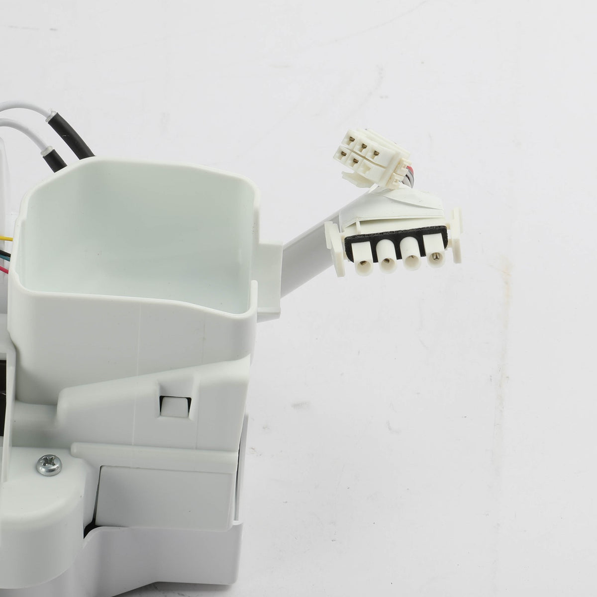 GE WR30X39346 Icemaker Part - detail view