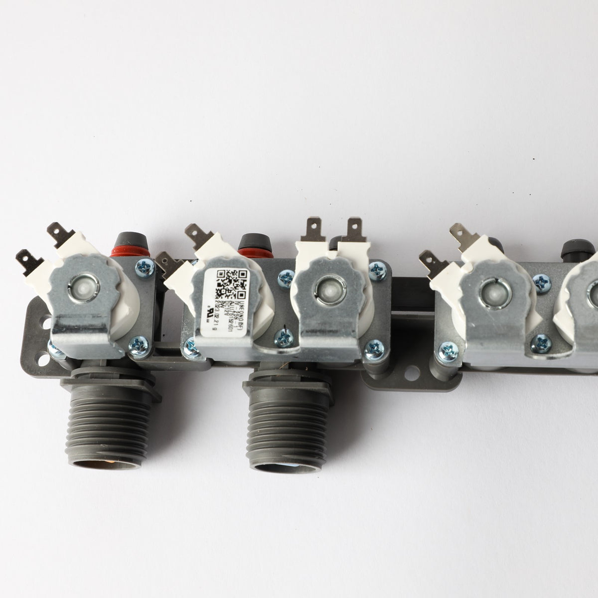 LG AJU75152601 Valve Assembly - detail view