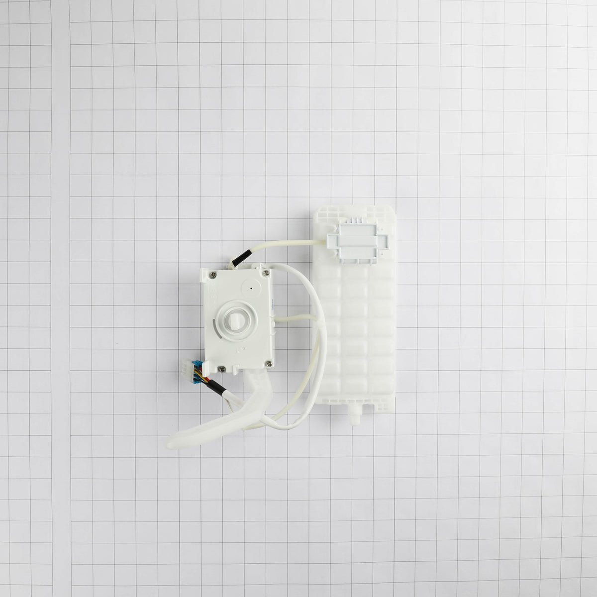 Samsung DA97-22160A Case Ice Assembly - shown with measurements