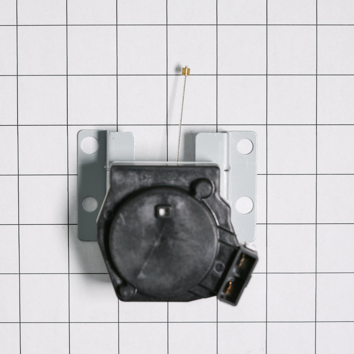 Samsung DC31-20014C Motor Drain - shown with measurements
