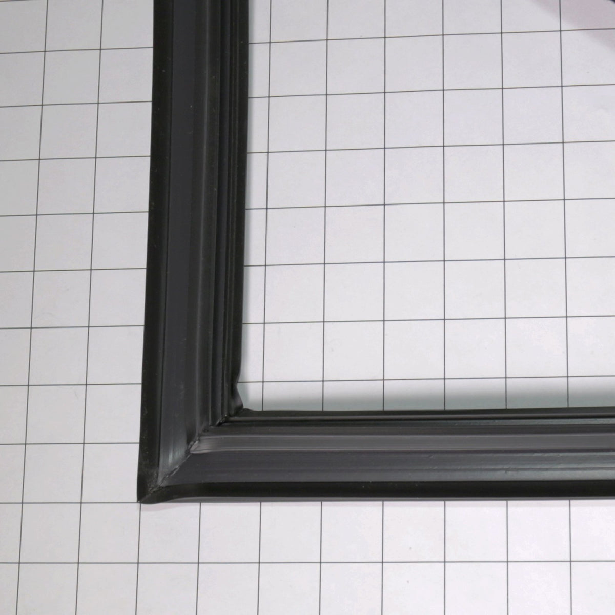 Electrolux 241872512 Gasket-Refr Door - shown with measurements