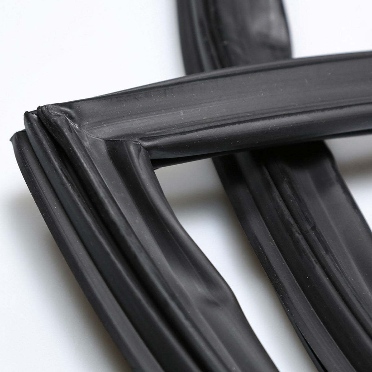 Whirlpool W10436252 Gasket-B Door Fz 36 - detail view