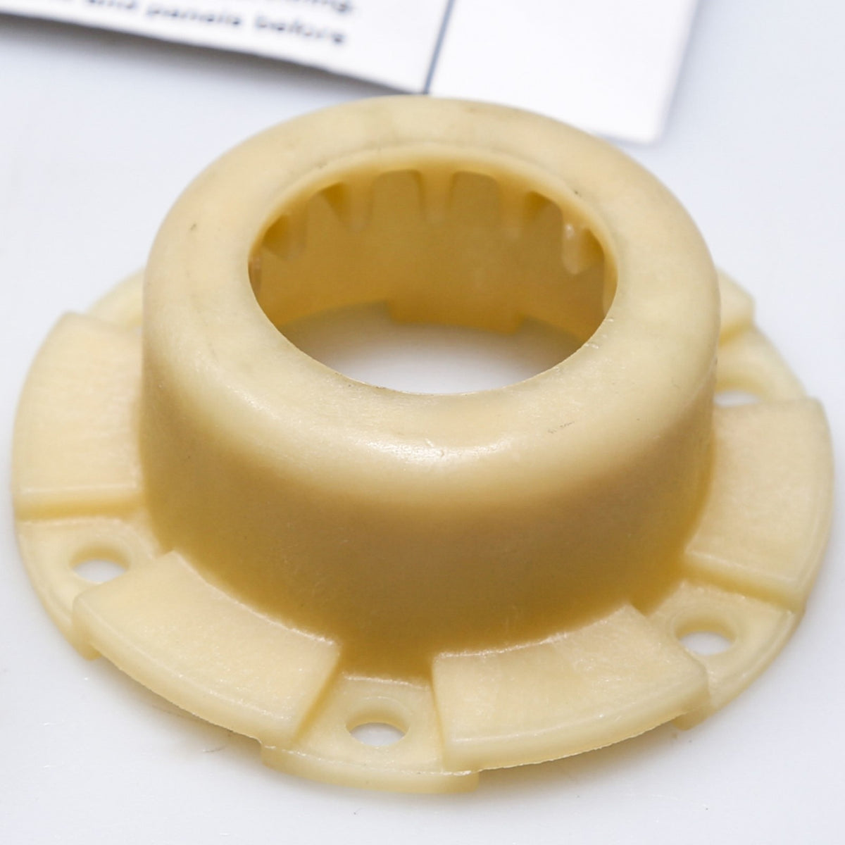 Whirlpool W10820039 Hub - detail view
