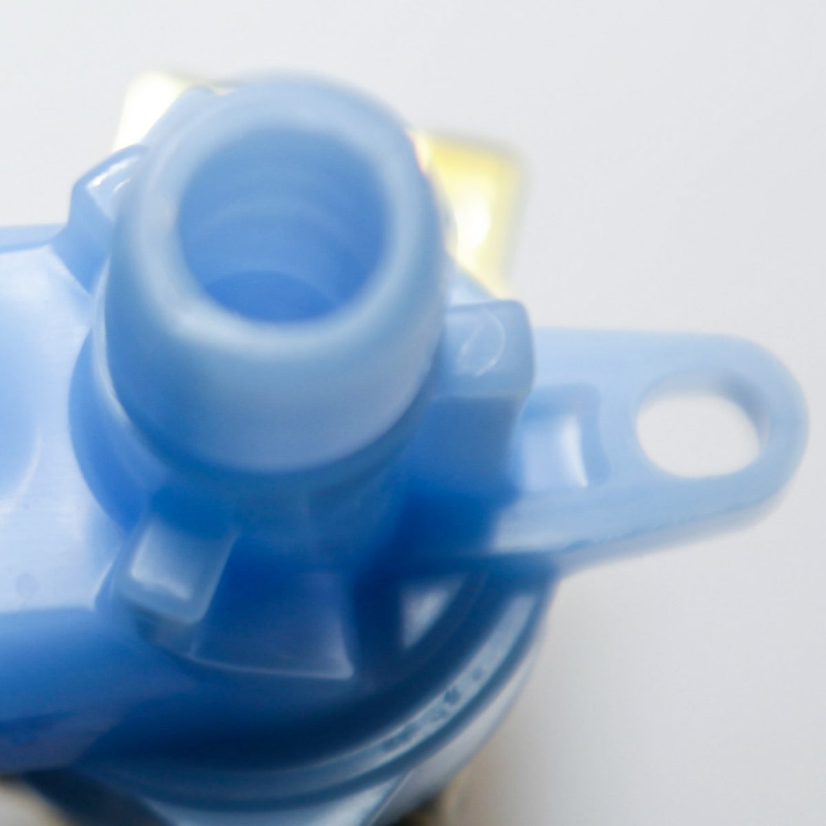 Whirlpool W10853723 Valve - detail view