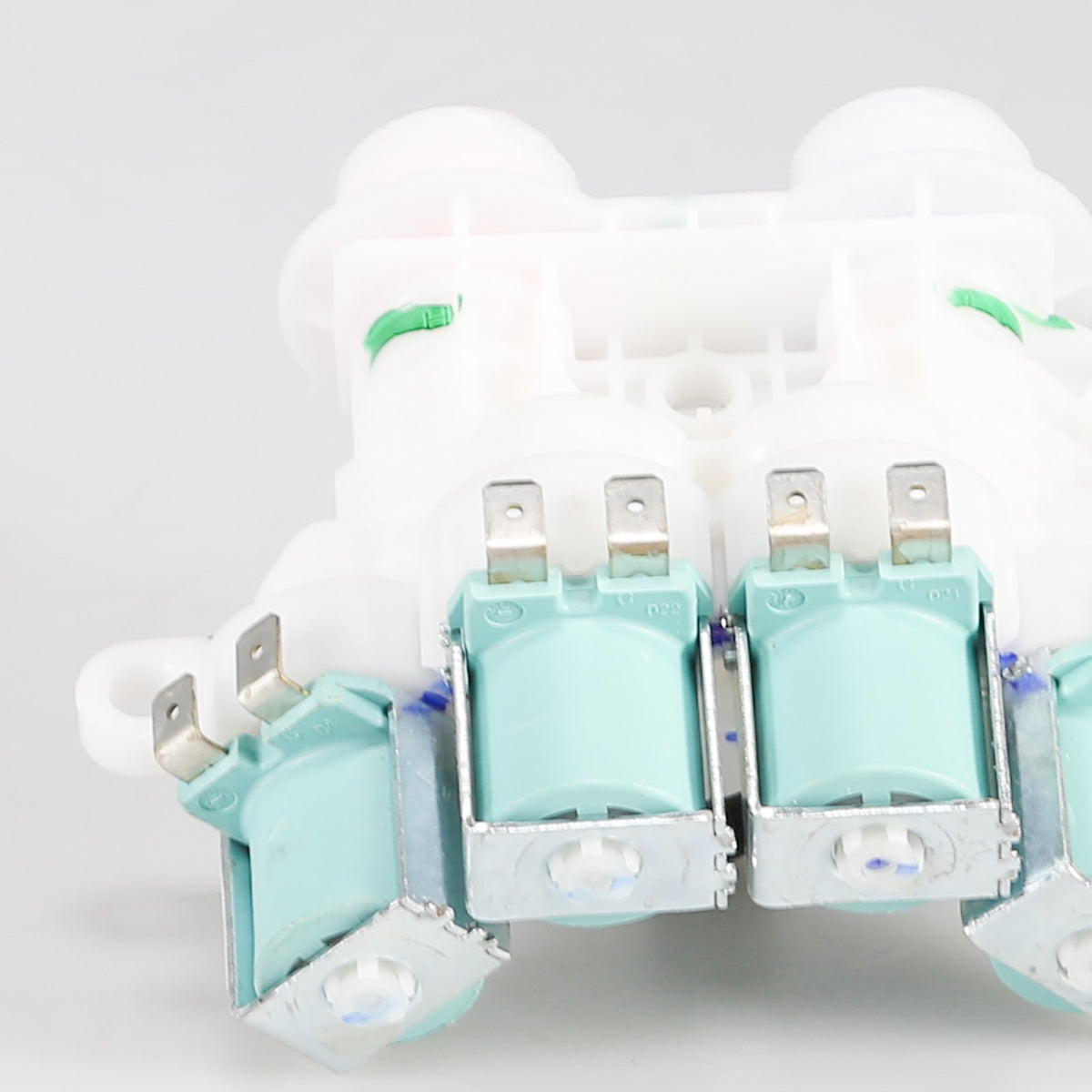Whirlpool W11165546 Valve - detail view