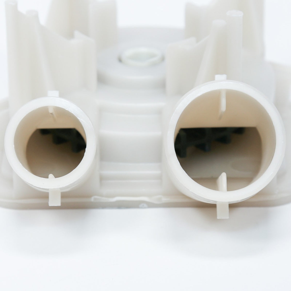 Whirlpool WP3363394 Pump-Water - detail view